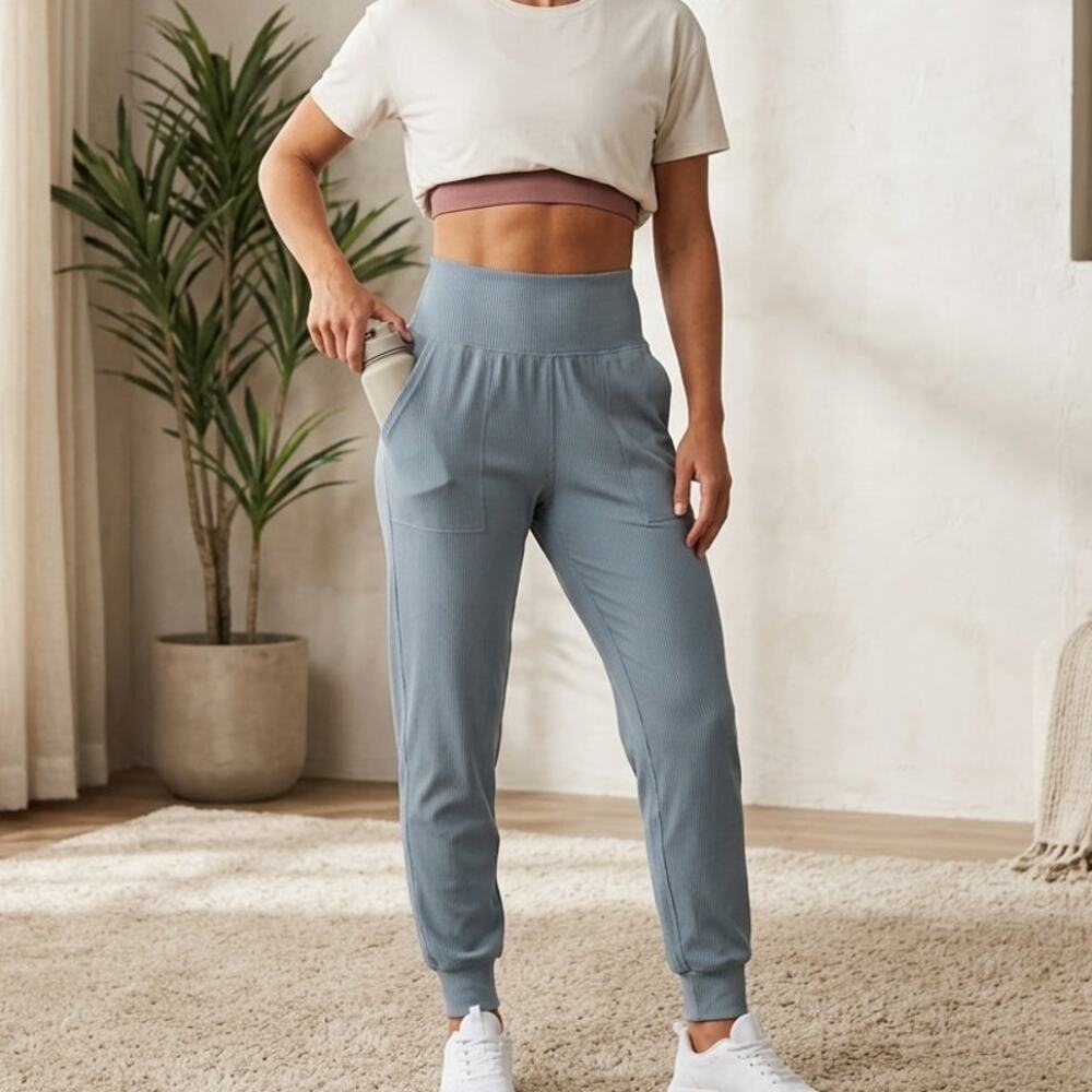 Athleta Women´s Athletic Yoga Rib Salutation Minimalist Grey Joggers Sz S